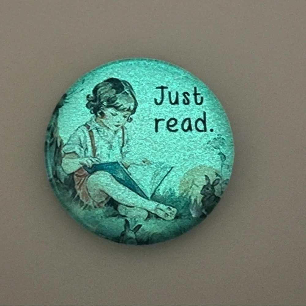 JUST READ MAGNET ✨✨✨ - Picture 2 of 3